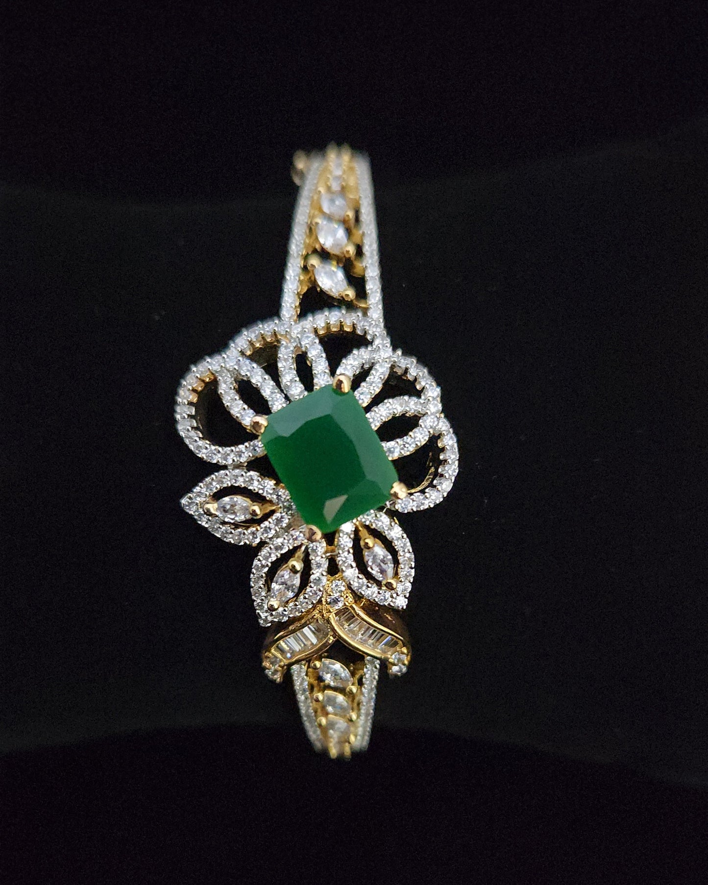 Statement Leaf CZ Large Center Stone Bracelet