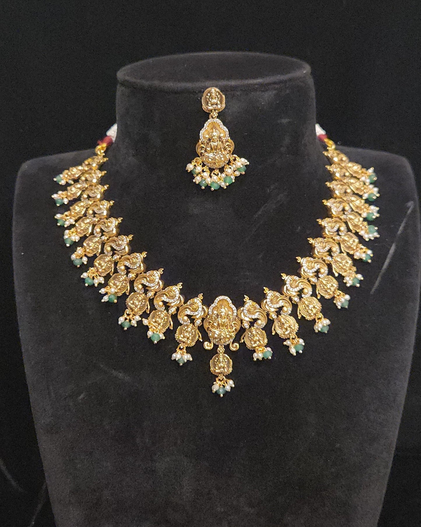 Divine Peacock Lakshmi Bottu Neckset