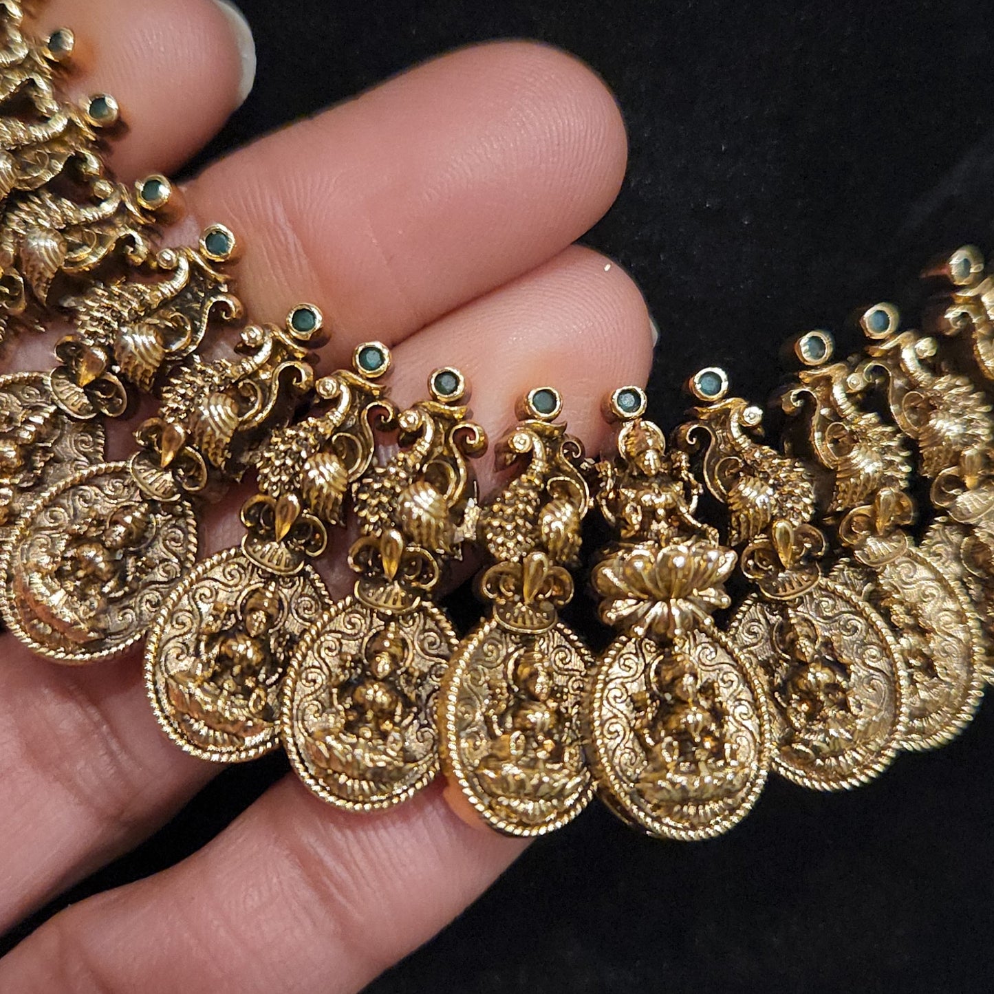 Divine Peacock Lakshmi Oval Bottu Necklace Set