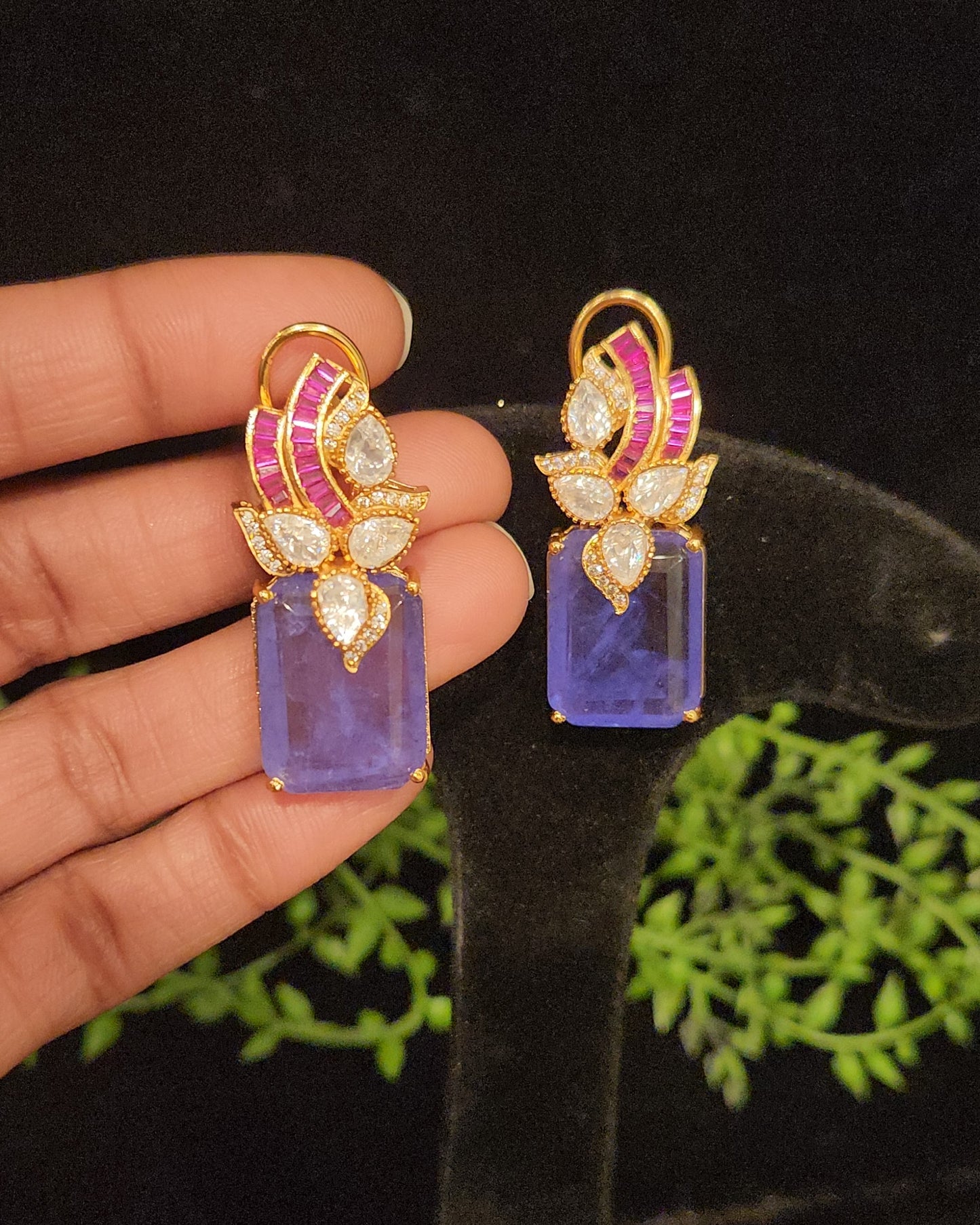 Brilliant Floral Double Eight Stone Studs