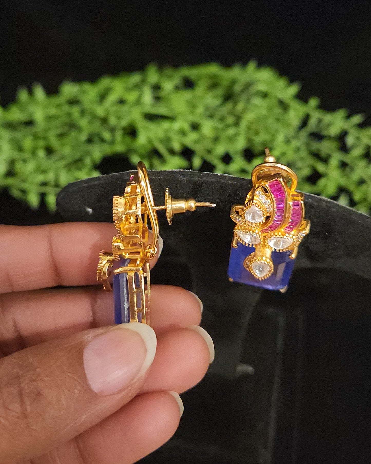 Brilliant Floral Double Eight Stone Studs