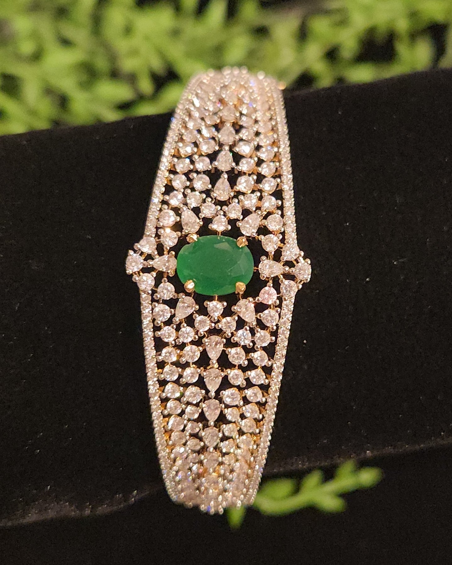 Regal Emerald Diamond Finish Bracelet