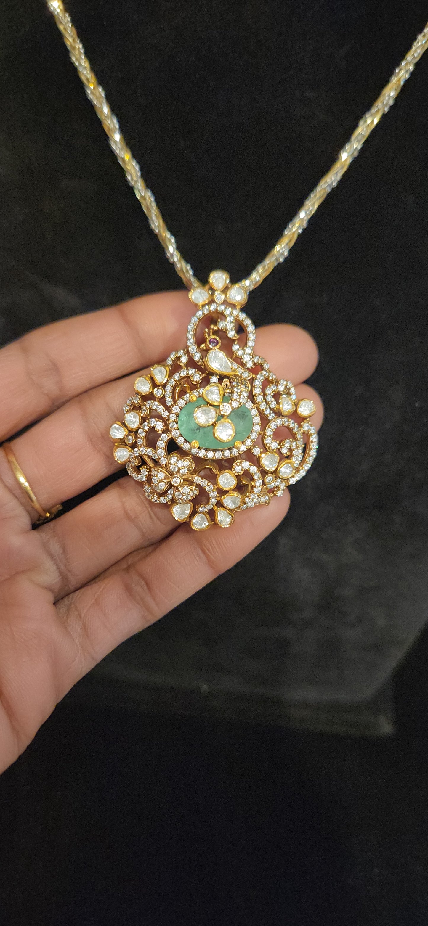 92.5 Silver Bird Design Pendant with Russian Green Stone