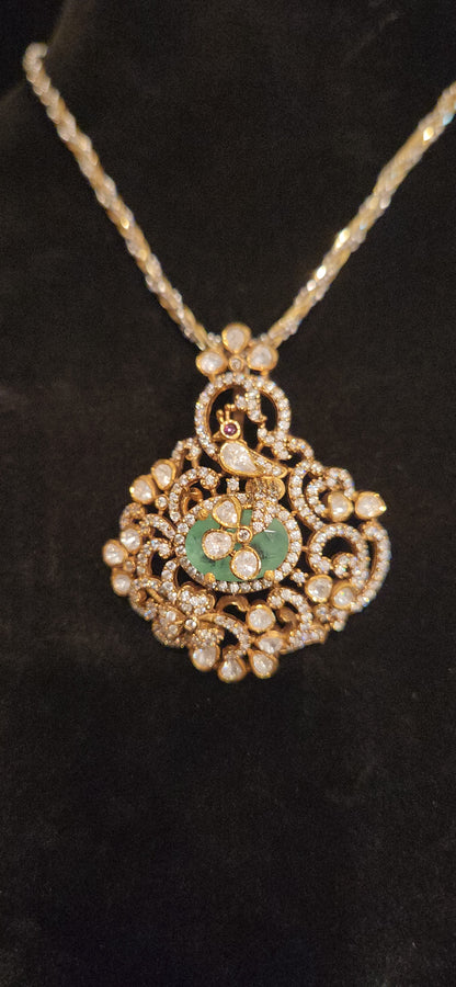 92.5 Silver Bird Design Pendant with Russian Green Stone