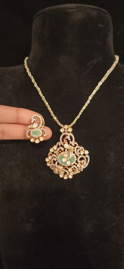 92.5 Silver Bird Design Pendant with Russian Green Stone