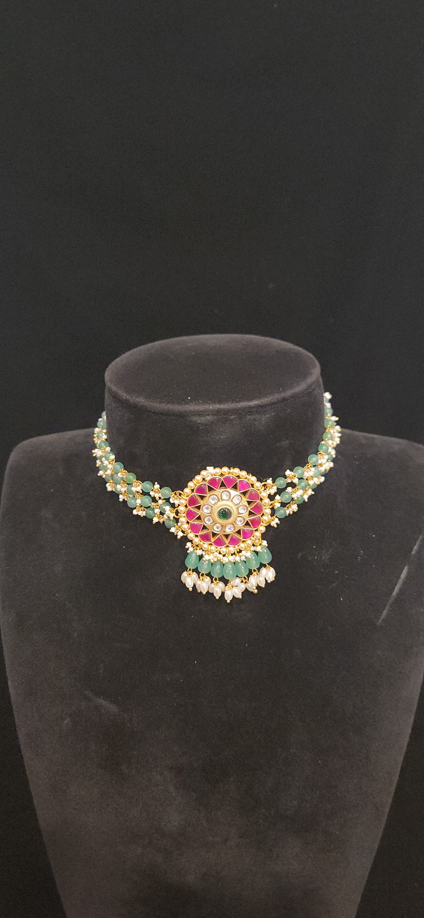 Kundan Onyx Bead & Pearls Choker