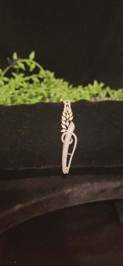 Elegant Leaf Motif Diamond Finish Bracelet