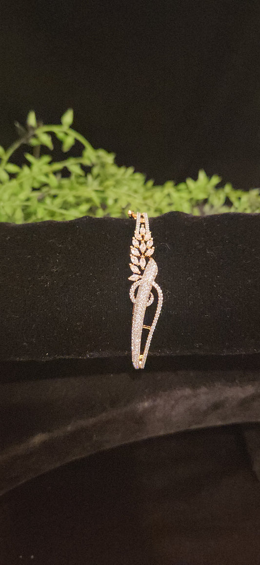 Elegant Leaf Motif Diamond Finish Bracelet