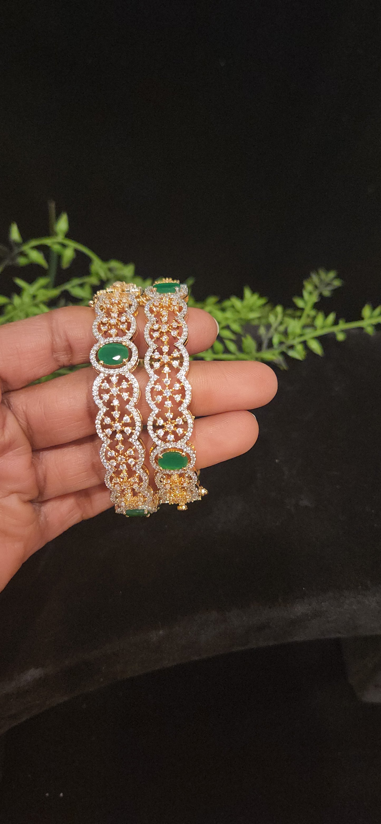 Diamond Finish Floral Emerald Bangles