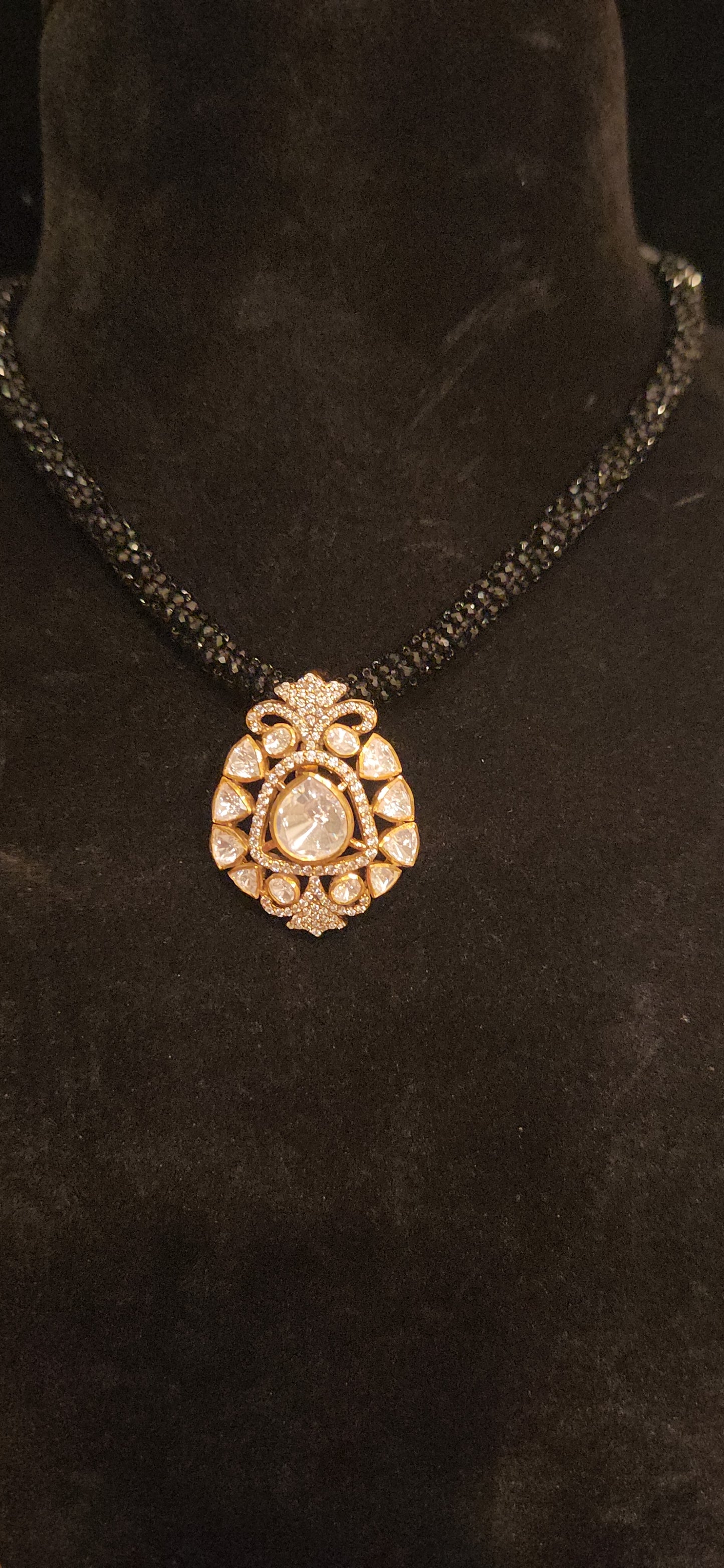 Regal 92.5 Silver Moissanite Pendant Set