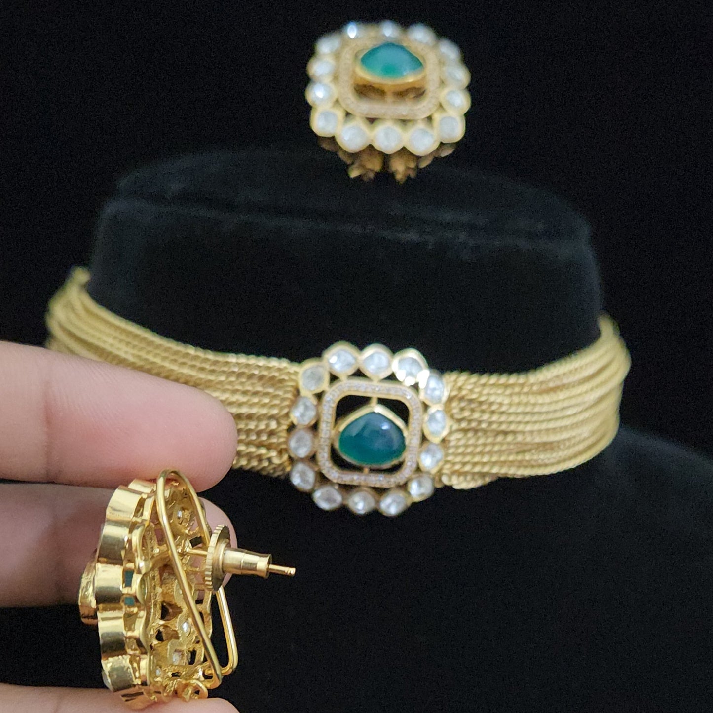 Exquisite Emerald and Moissanite Teardrop Choker Set