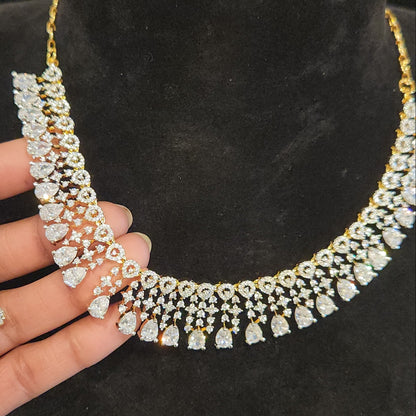 Diamond Finish Floral Tear Drop Necklace Set