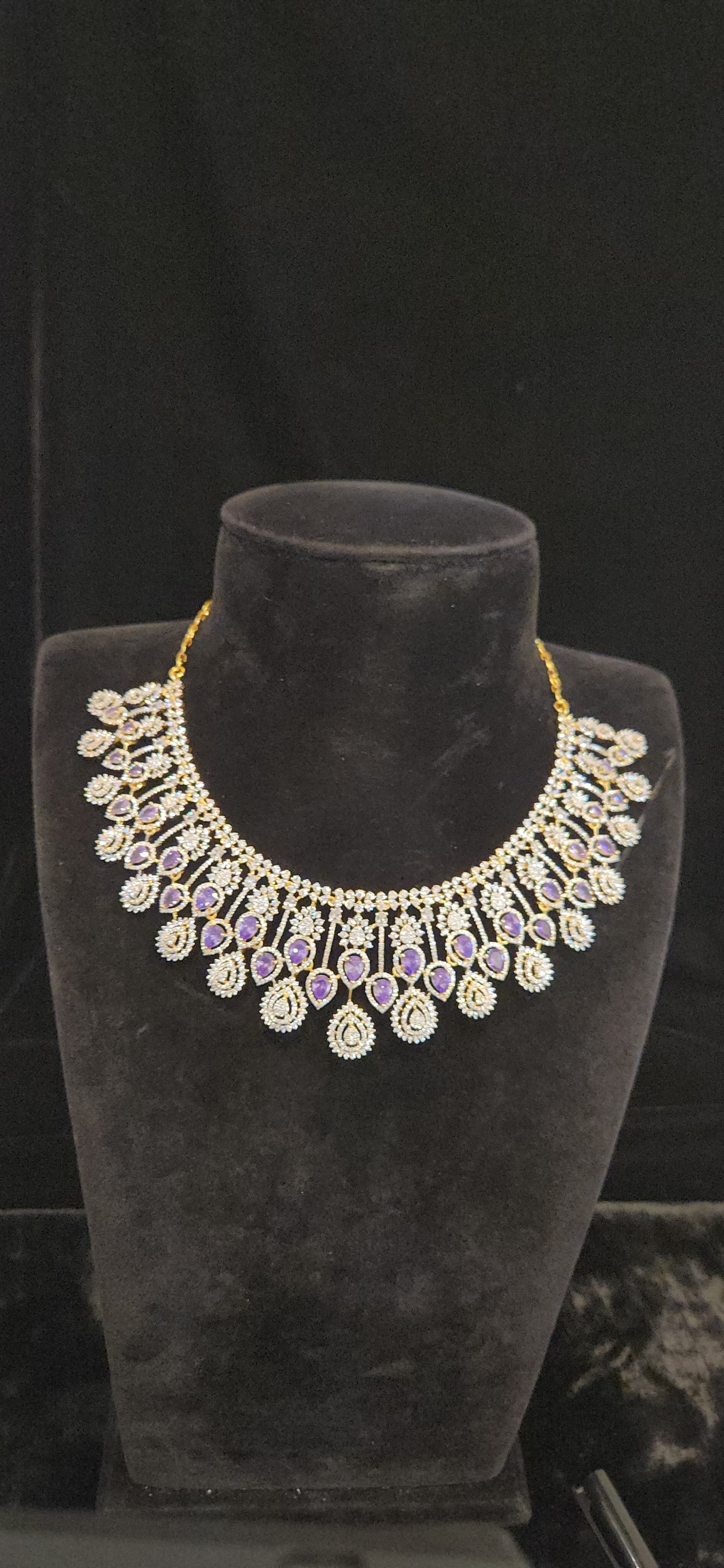 Diamond Finish Tear Drop Necklace Set