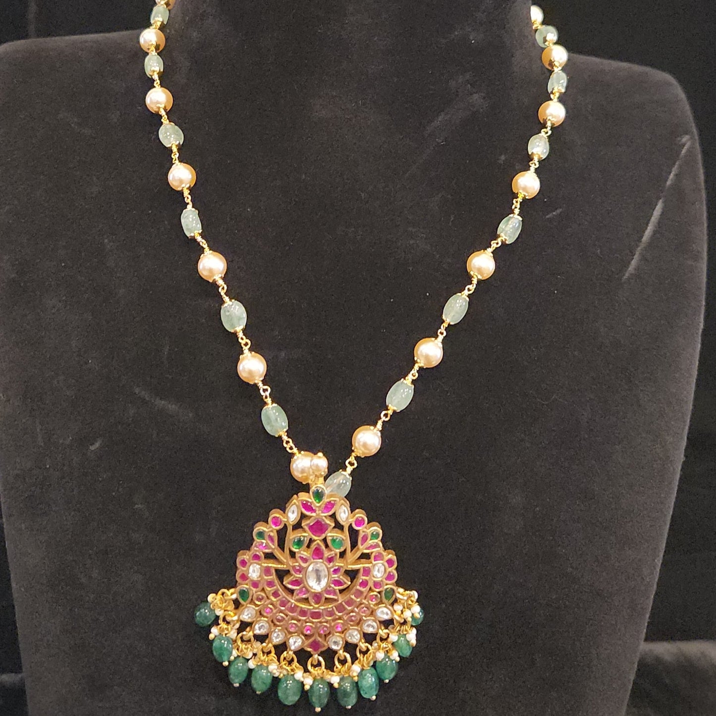 Floral Kundan Pendant with Strawberry Bead Mala