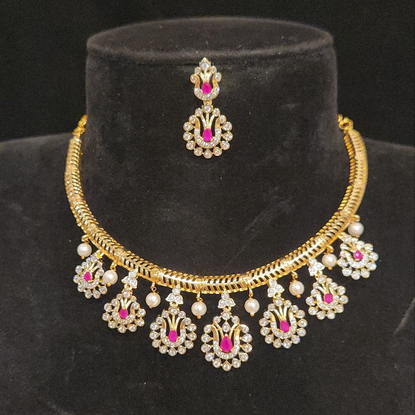 CZ Floral Motif Gold Finish Kante Set