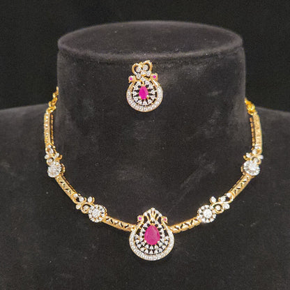 Tear Drop CZ Bird Motif Designer Kante Set