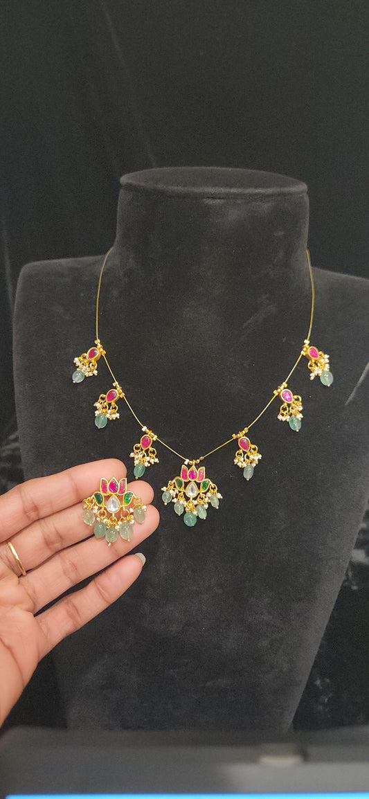 Exquisite Kundan Lotus & Teardrop Motif Necklace Set