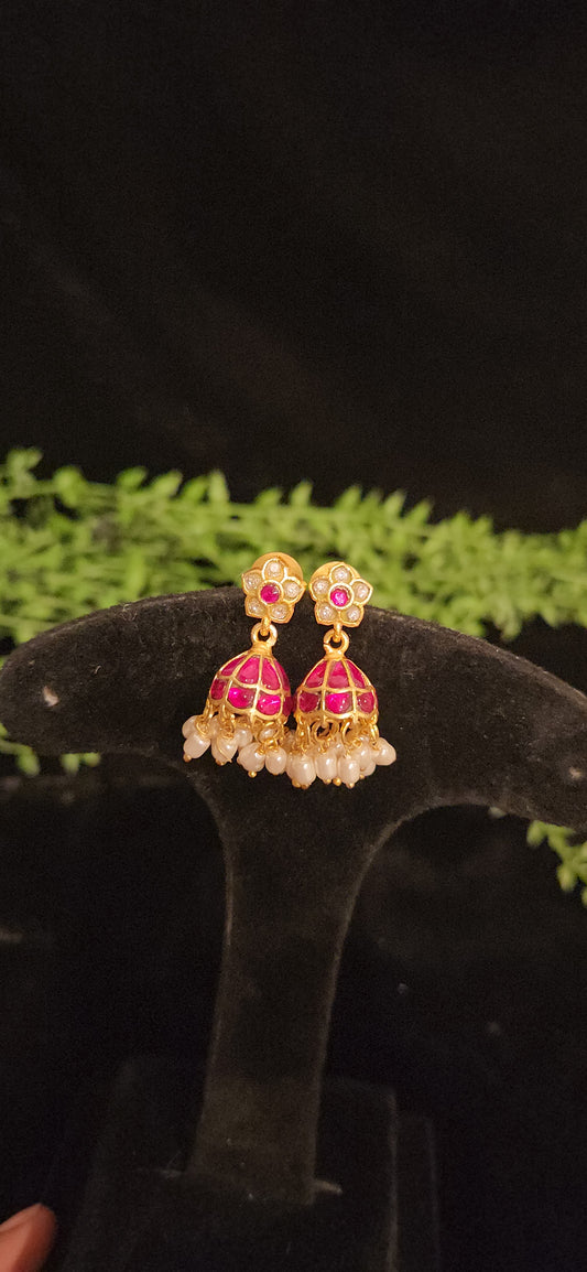 Elegant White Flower & Pink Kundan Checks Jhumkas