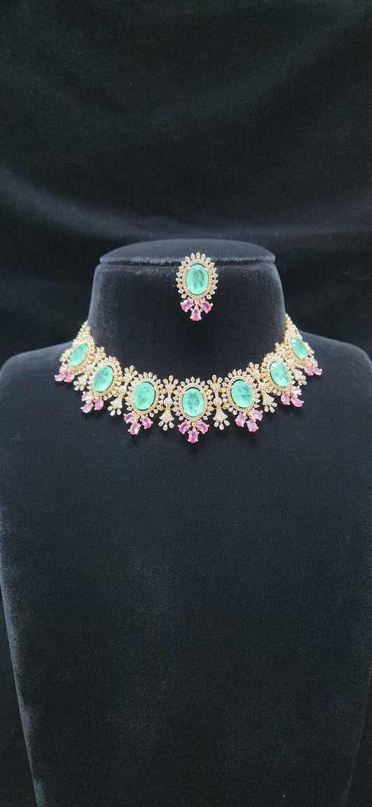 Luxurious Russian Emerald and Pink Stone Necklace Set