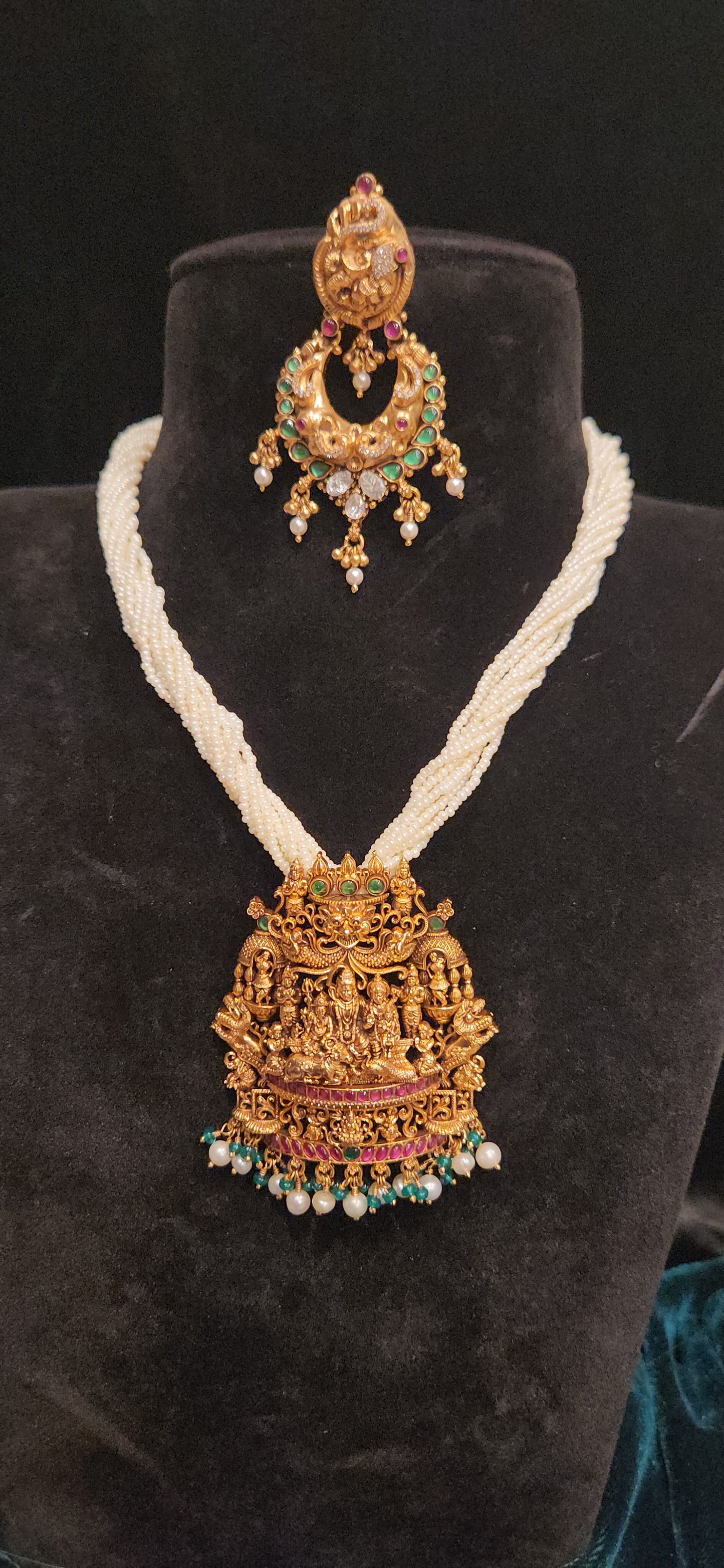 92.5 Silver Divine Temple Pearl Haram Set