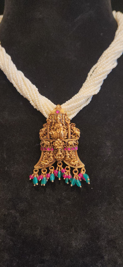 92.5 Silver Tiger Nail Lakshmi  Pendant Pearl Necklace with Matching Earrings