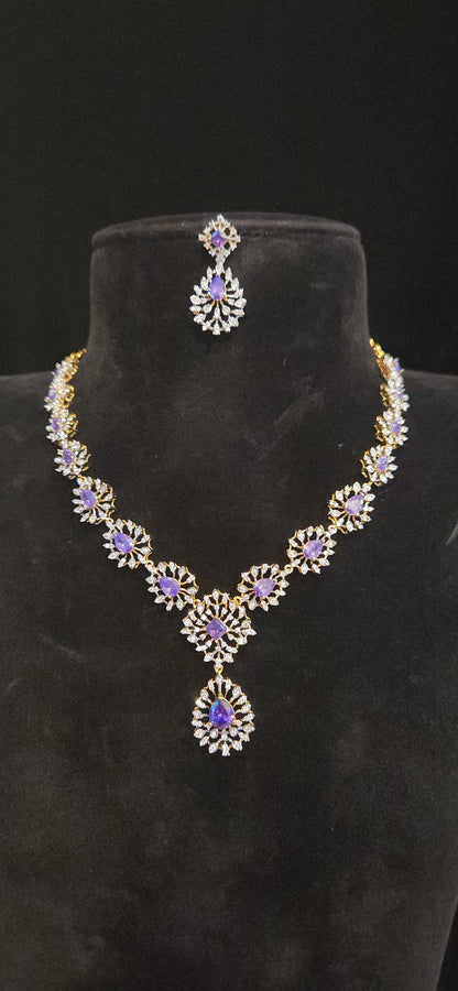 Luxury CZ Stone Necklace Set in Leaf shape