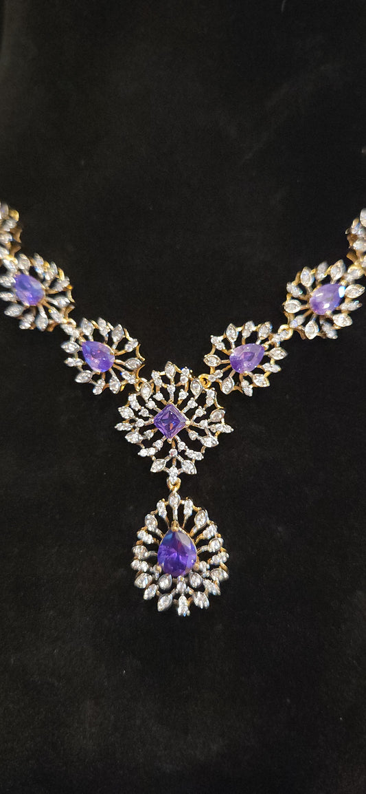 Luxury CZ Stone Necklace Set in Leaf shape