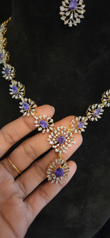 Luxury CZ Stone Necklace Set in Leaf shape