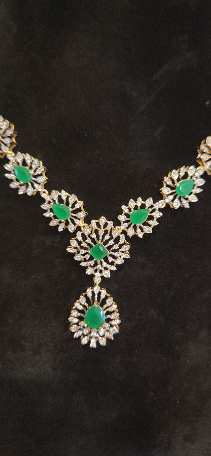 Luxury CZ Stone Necklace Set in Leaf shape