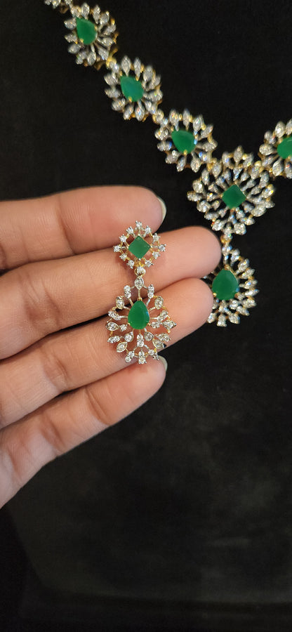Luxury CZ Stone Necklace Set in Leaf shape