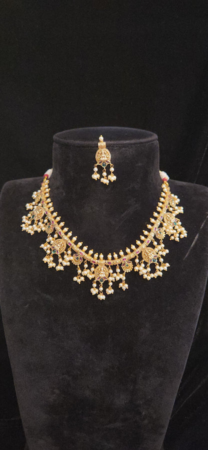 Antique Finish Lakshmi Bottu Necklace Set