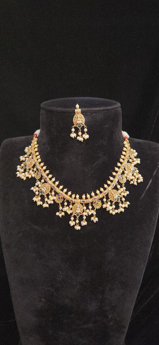 Antique Finish Lakshmi Bottu Necklace Set
