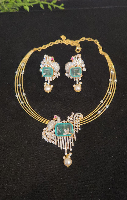 92.5 Silver Peacock Elegance Pendant Kante Set