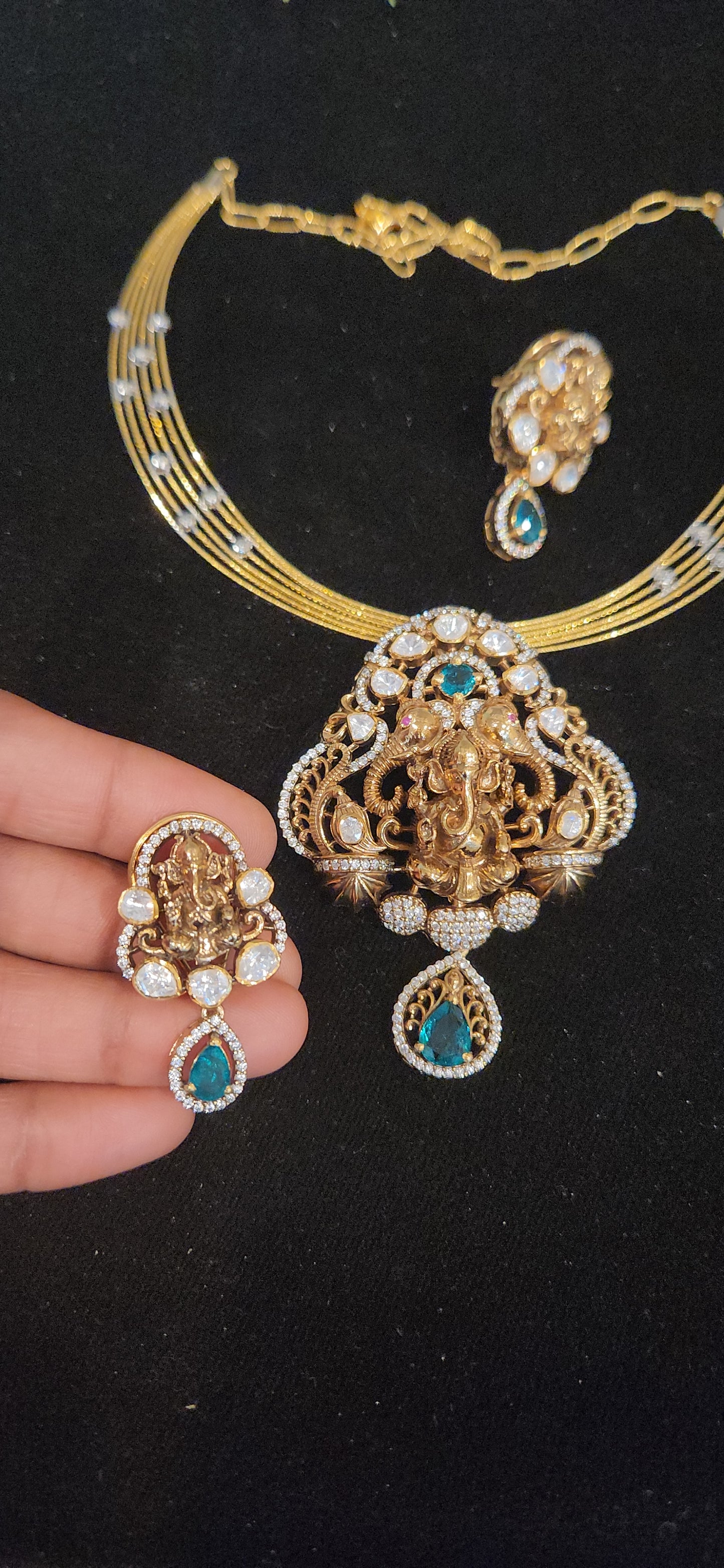 92.5 Silver Divine Ganesh Pendant Kante Set