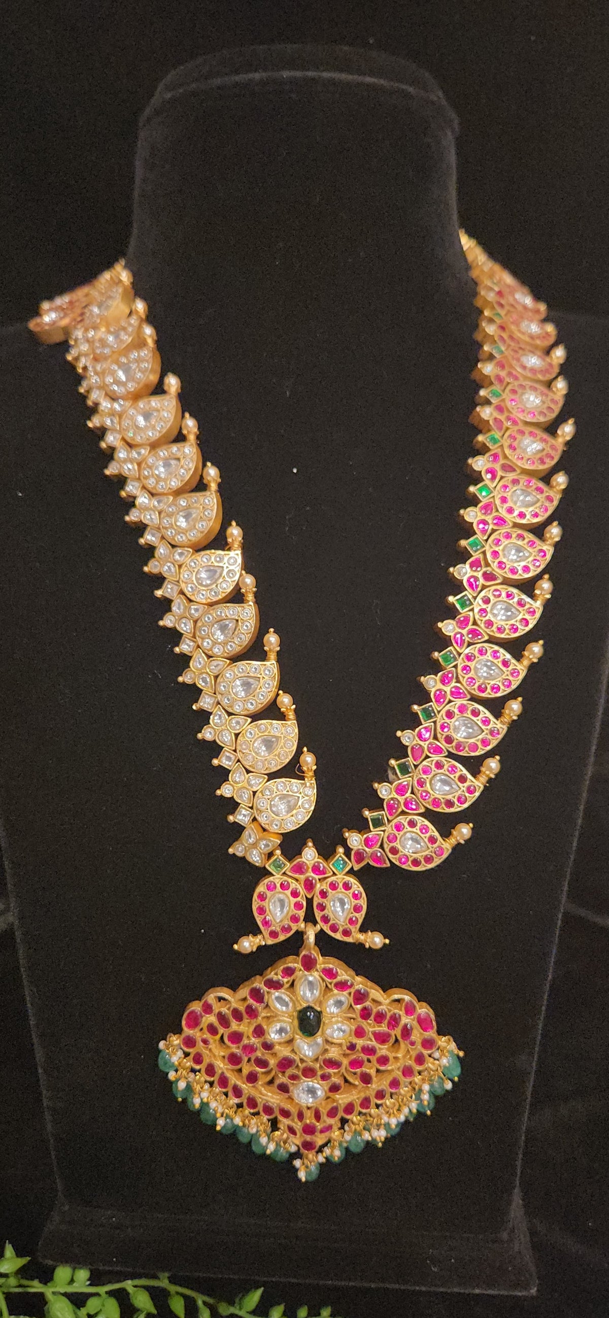Jadau Kundan reversible 2-in-1 Mango Haram