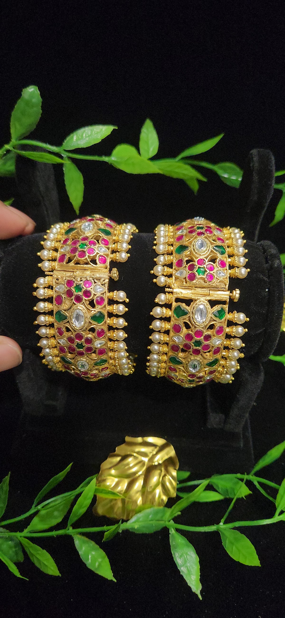 Lavish Multicolour Kundan Floral Openable Kadas