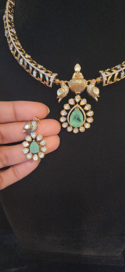 Antique Kante Necklace Set with Peacock and tear drop pendant