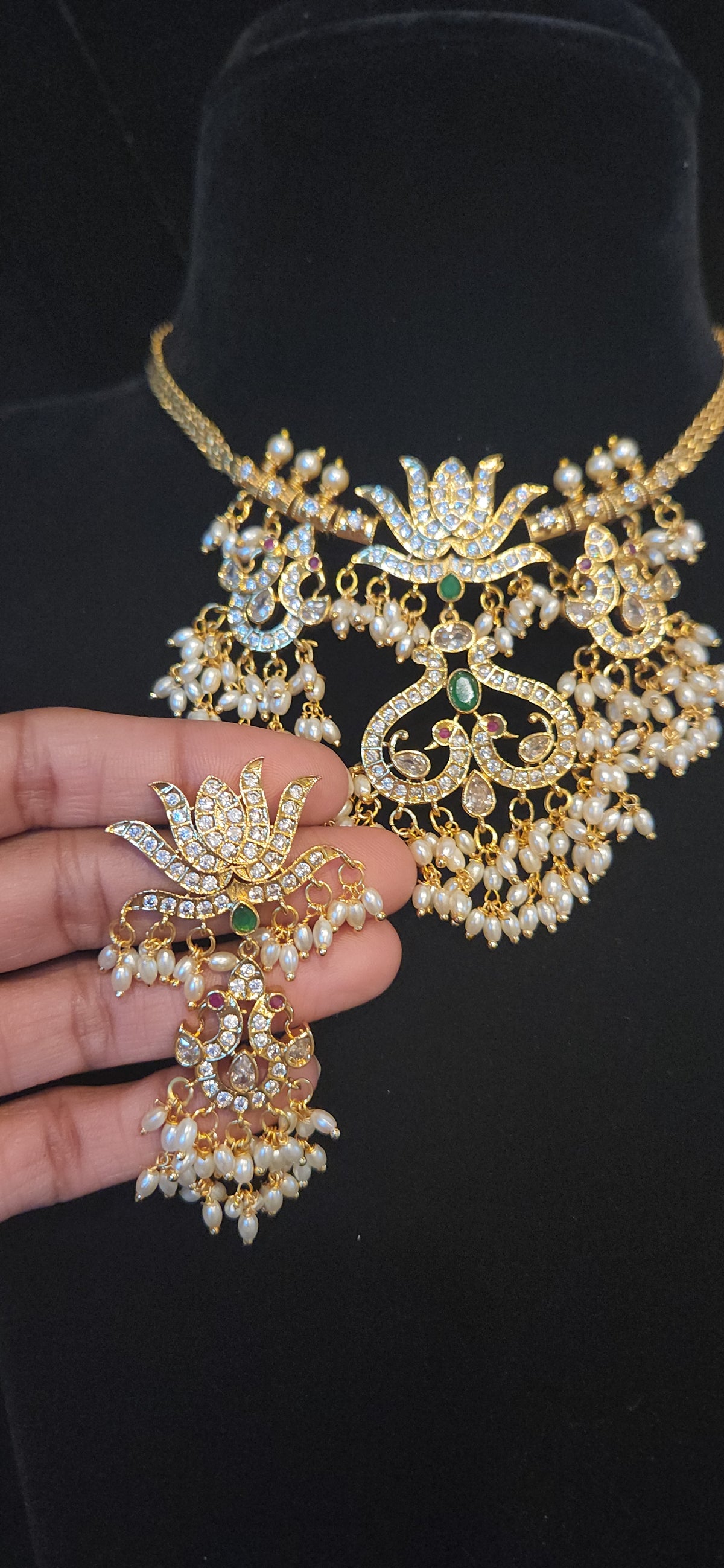 Lotus Elegance Guttapusalu Necklace Set