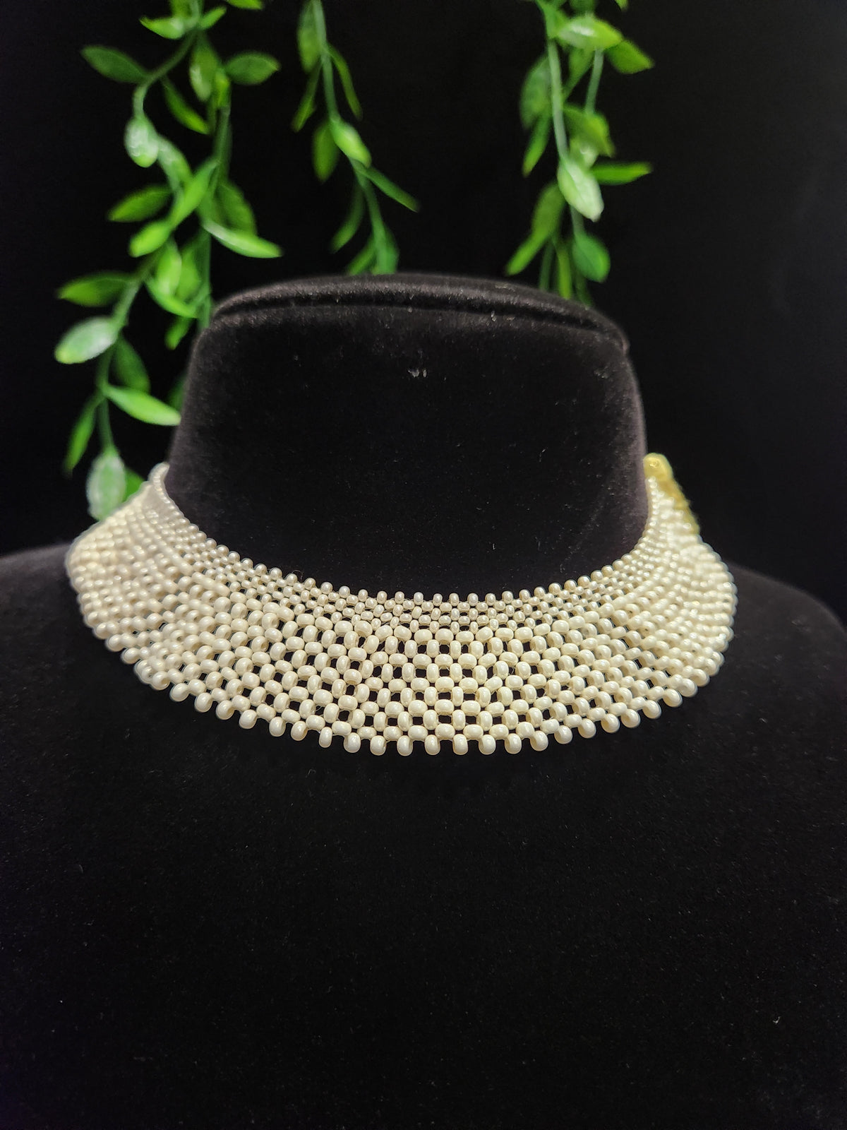 Hydro Beads Mesh Design Chain Necklace