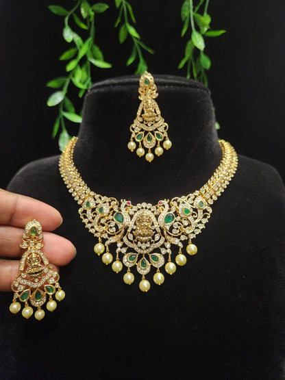 Antique Gold Finish Lakshmi Kante Necklace Set