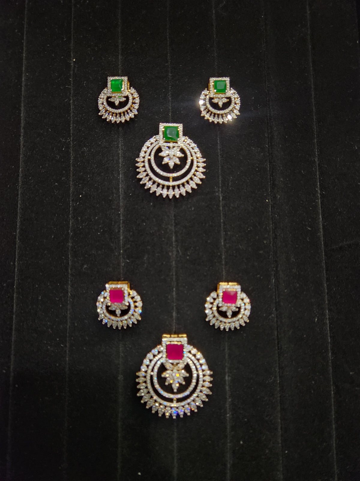 Diamond Finish CZ Round Pendant Set