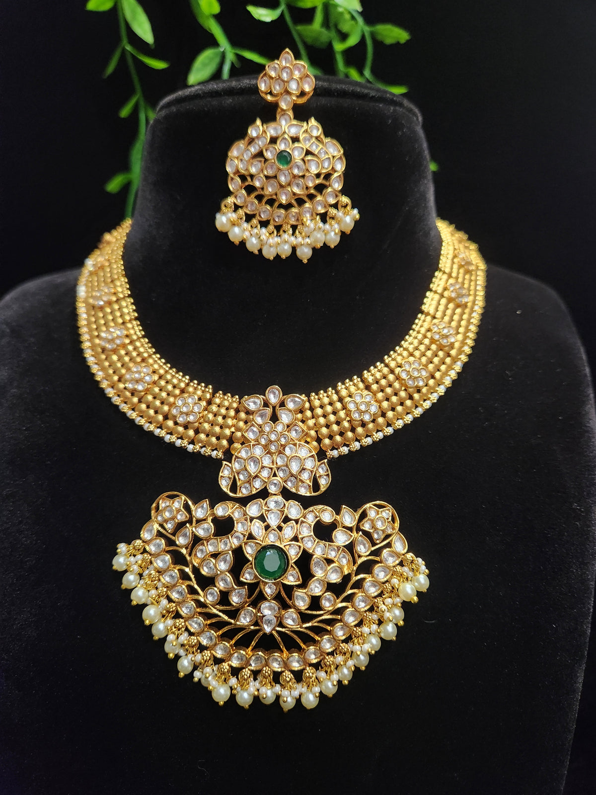 Premium Moissanite Vintage Floral Peacock Necklace Set