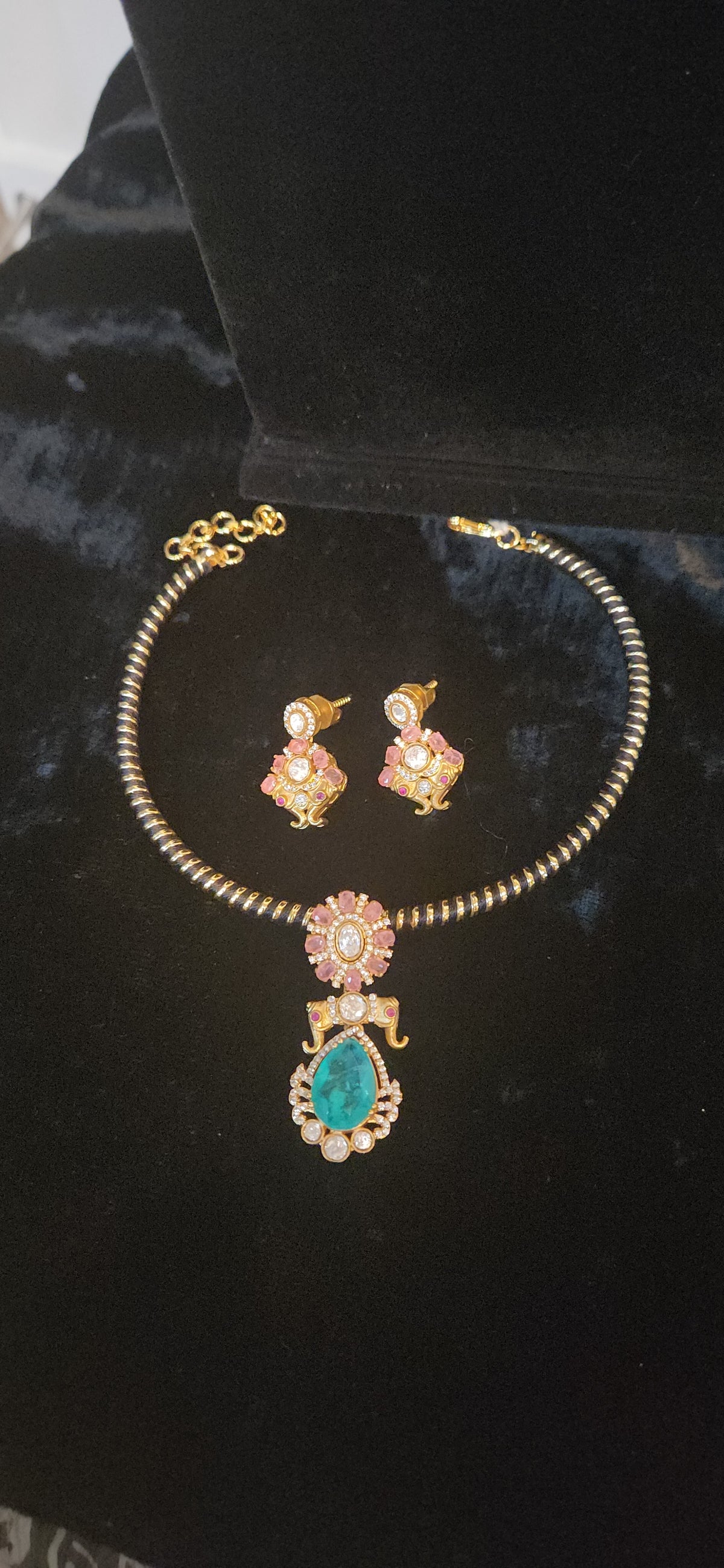 Cute Elephant and floral pendant set