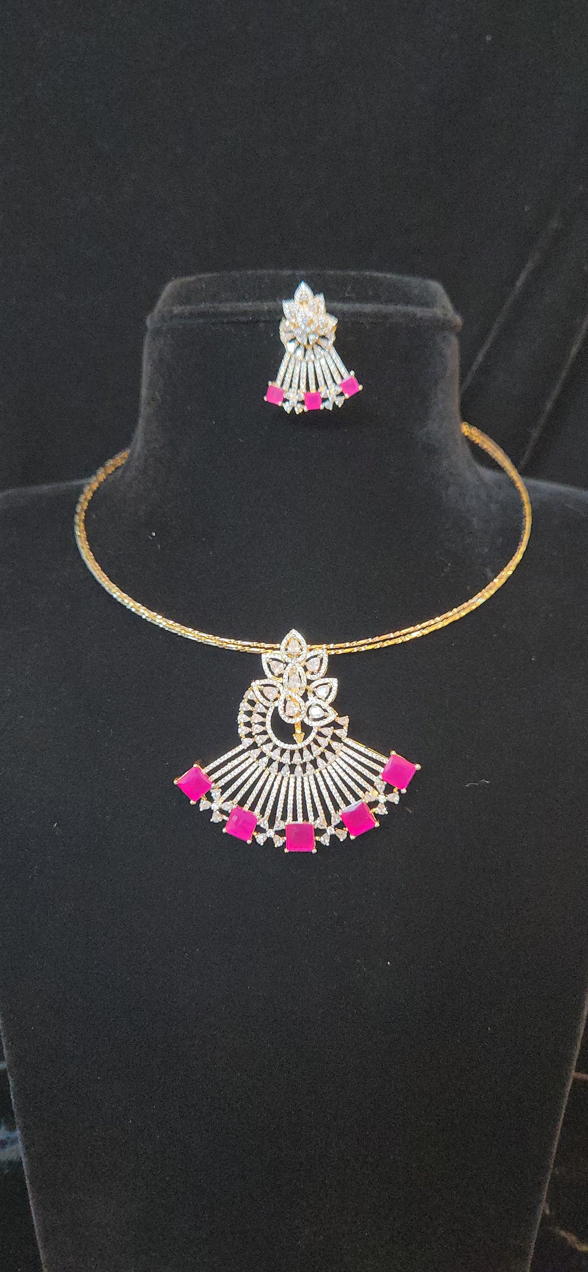 Fancy diamond finish cz pendant set paired with three line sturdy italian