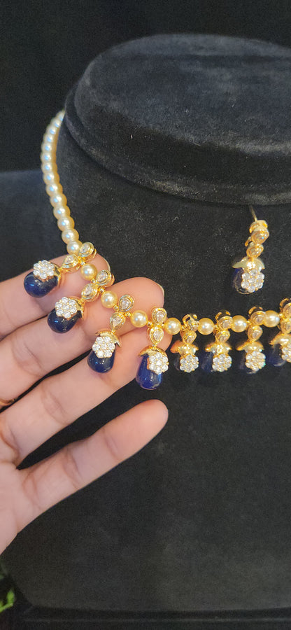 Elegant pearl necklace with pretty colored beads