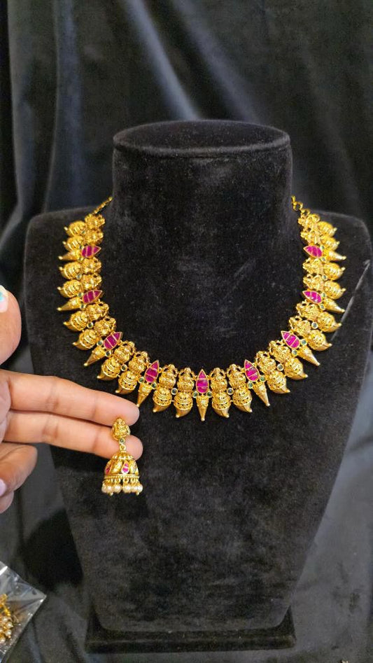 Traditional Nakshi and Kundan fusion necklace with mango and triangle theme