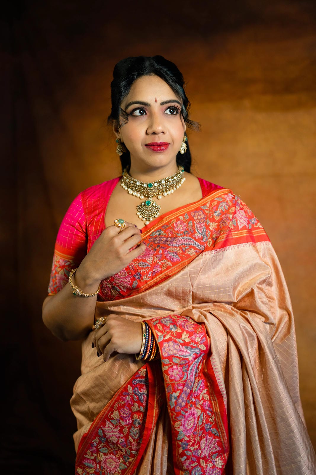 92.5 Silver Floral Emerald Moissanite Necklace Set