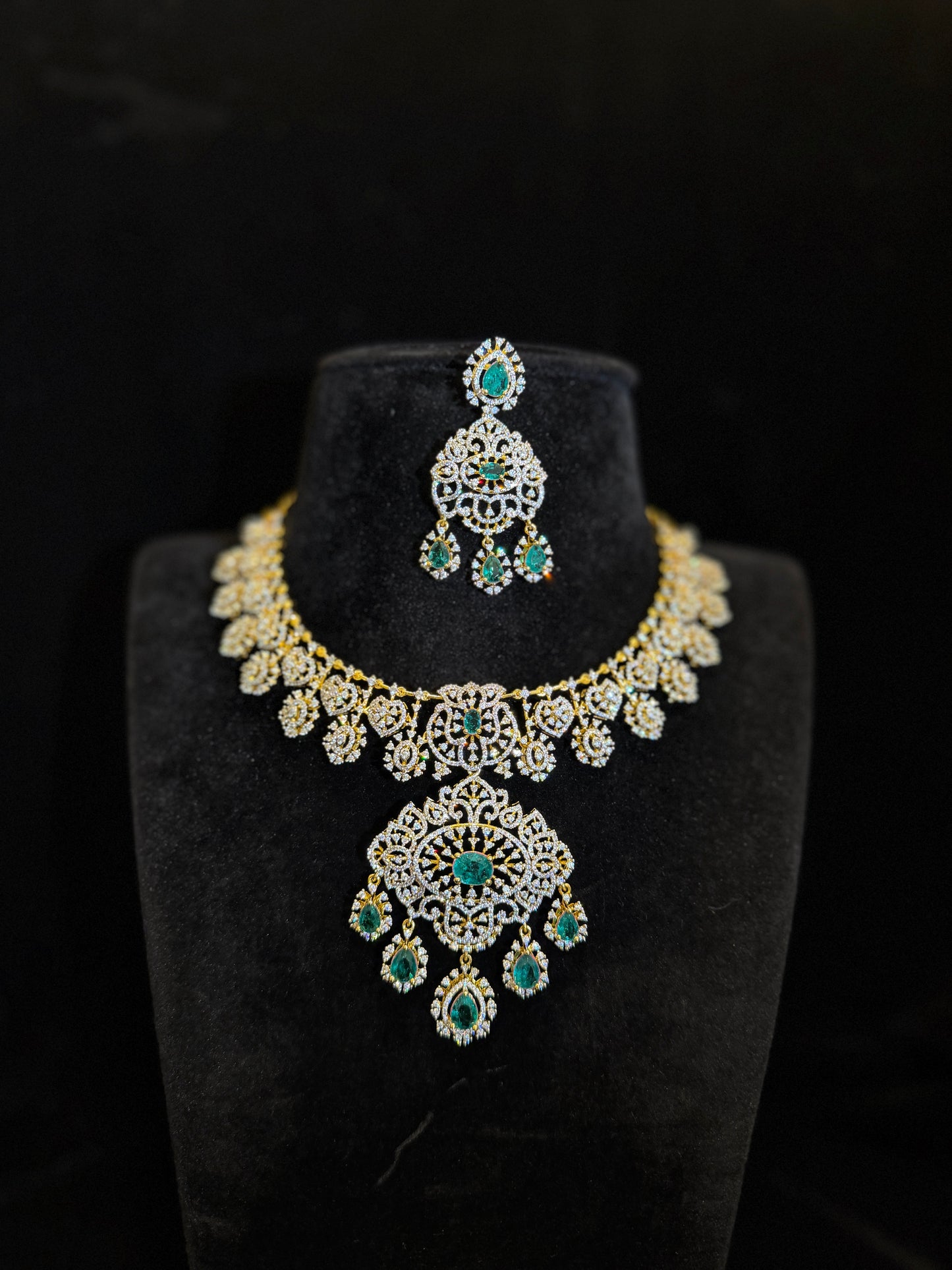 Luxury CZ Emerald Bridal Necklace Set