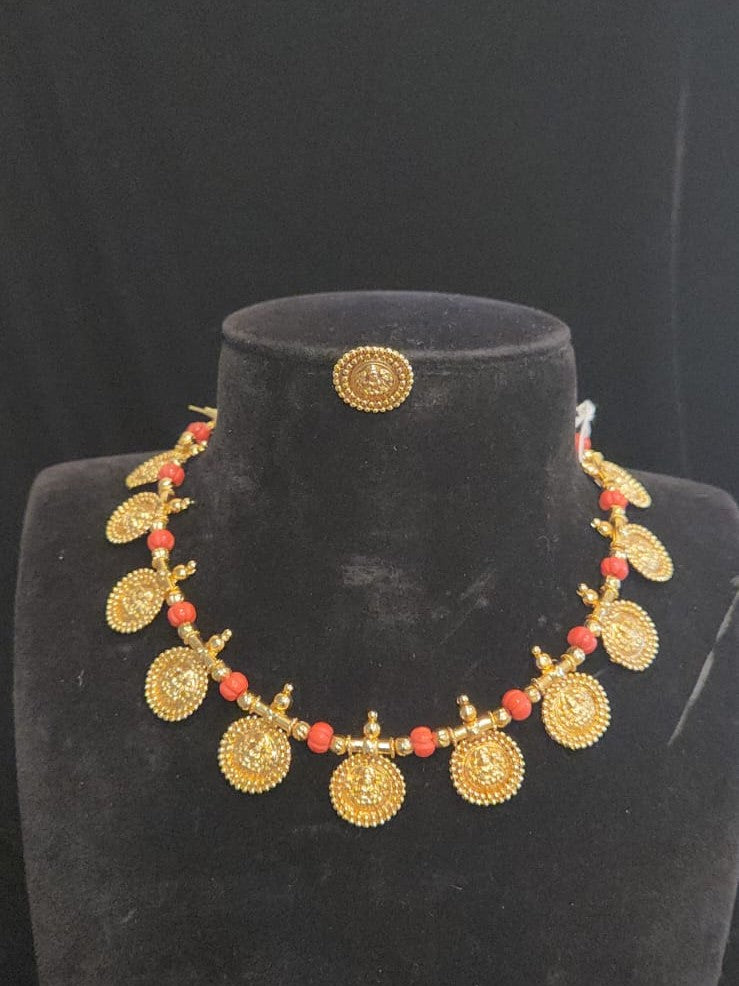Traditional kasu neckset with corals